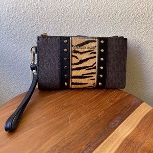 Michael Kors Jet Set Double Zip Wristlet Signature Brown Logo Tiger Calf Hair